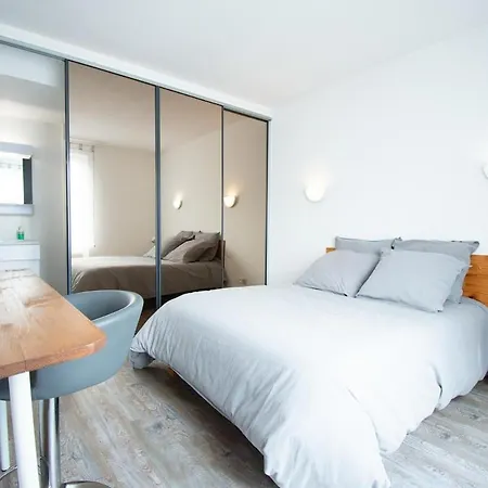 Le Lumineux I 3 & Quartier Des Capucins Apartment Brest