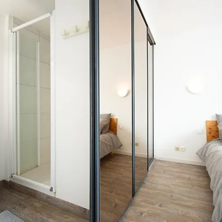 Le Lumineux I 3 & Quartier Des Capucins Apartment *